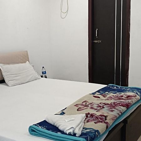 Hotel Lemon House Guwahati Buitenkant foto